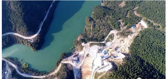 女教师の爆乳BD在线观看