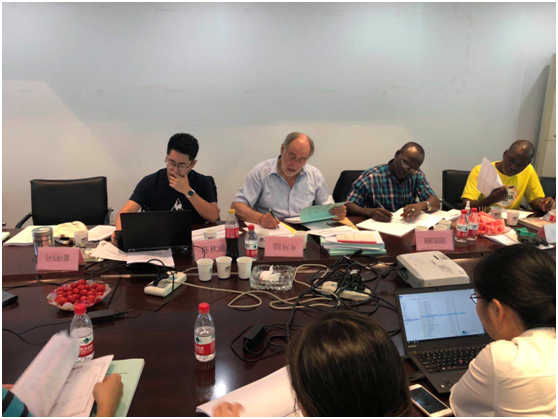 女教师の爆乳BD在线观看