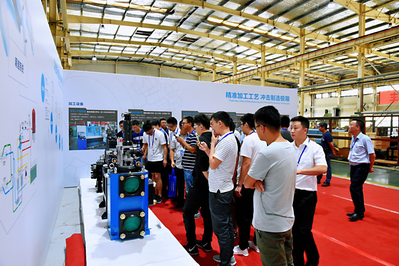 女教师の爆乳BD在线观看