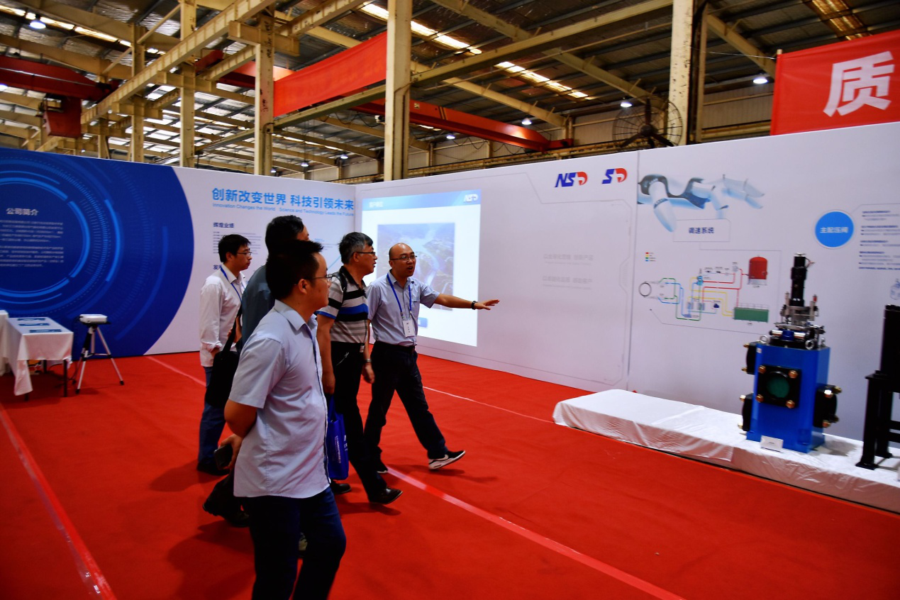 女教师の爆乳BD在线观看