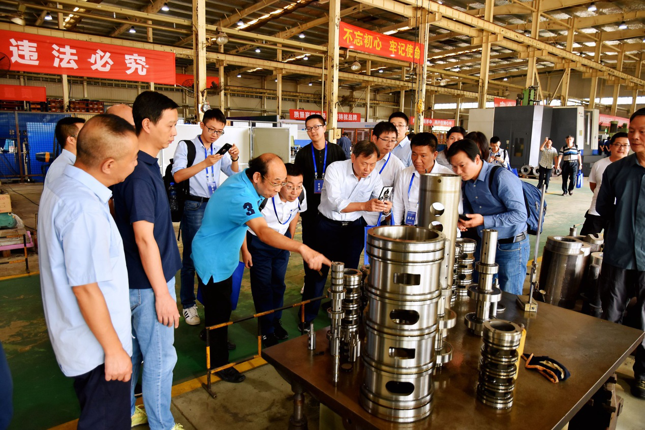 女教师の爆乳BD在线观看