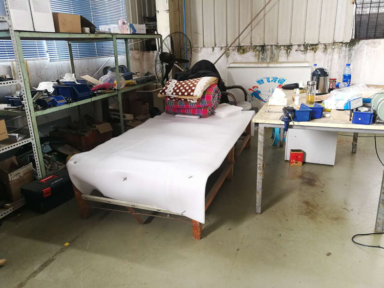 女教师の爆乳BD在线观看