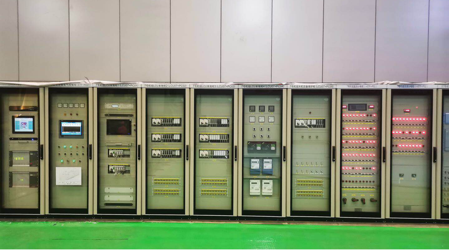 女教师の爆乳BD在线观看