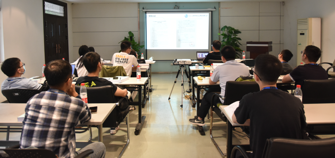 女教师の爆乳BD在线观看