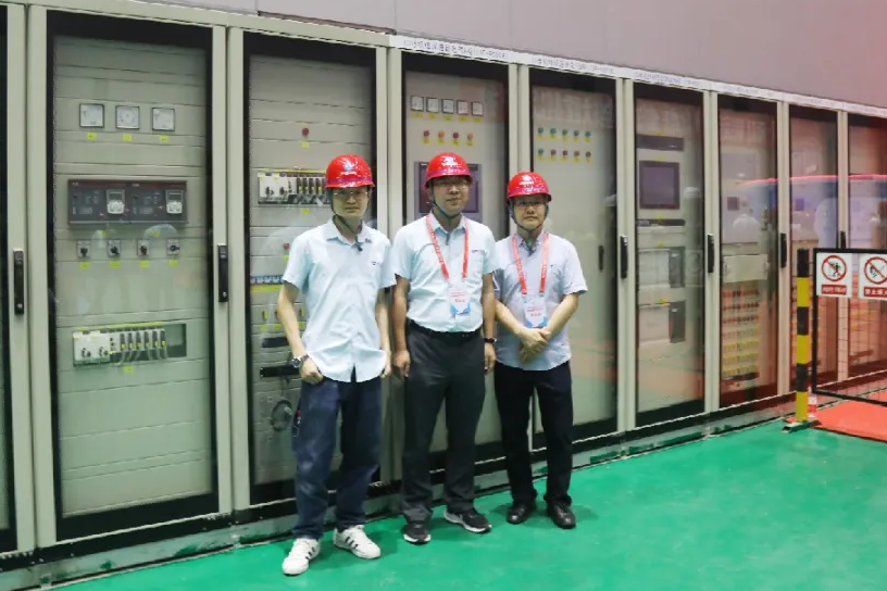 女教师の爆乳BD在线观看