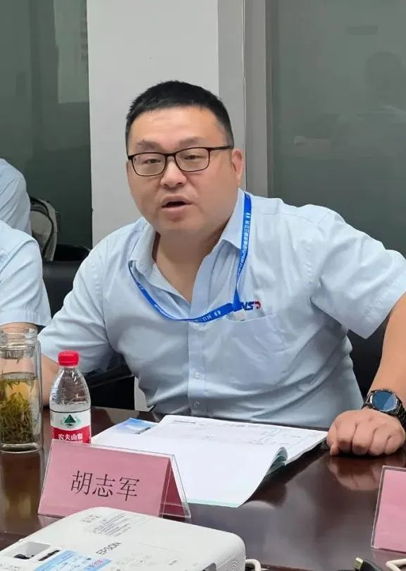 女教师の爆乳BD在线观看