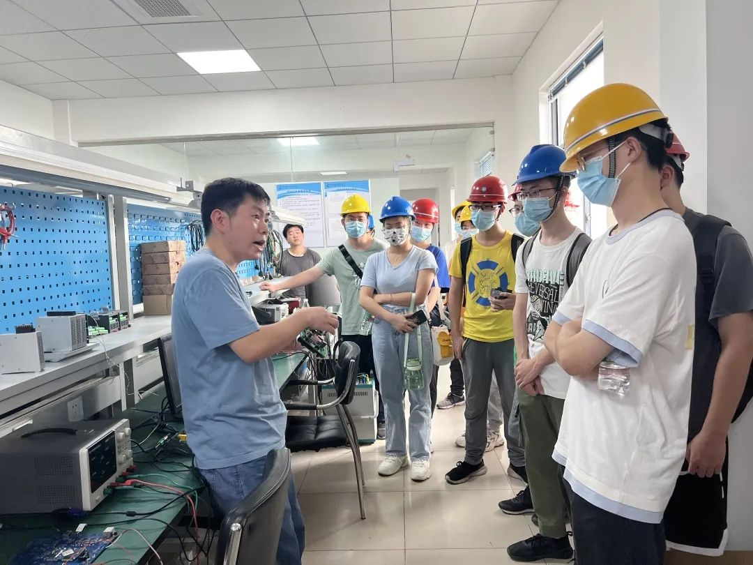 女教师の爆乳BD在线观看