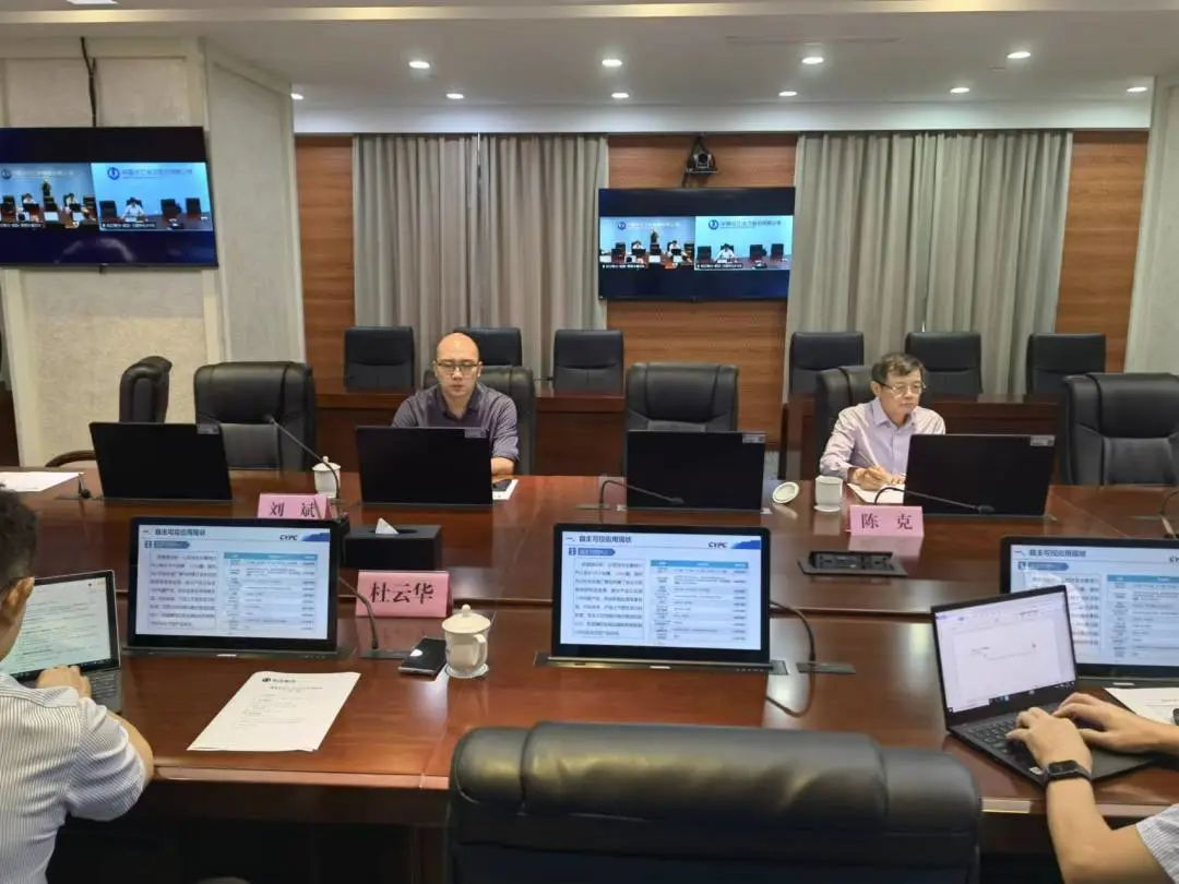 女教师の爆乳BD在线观看