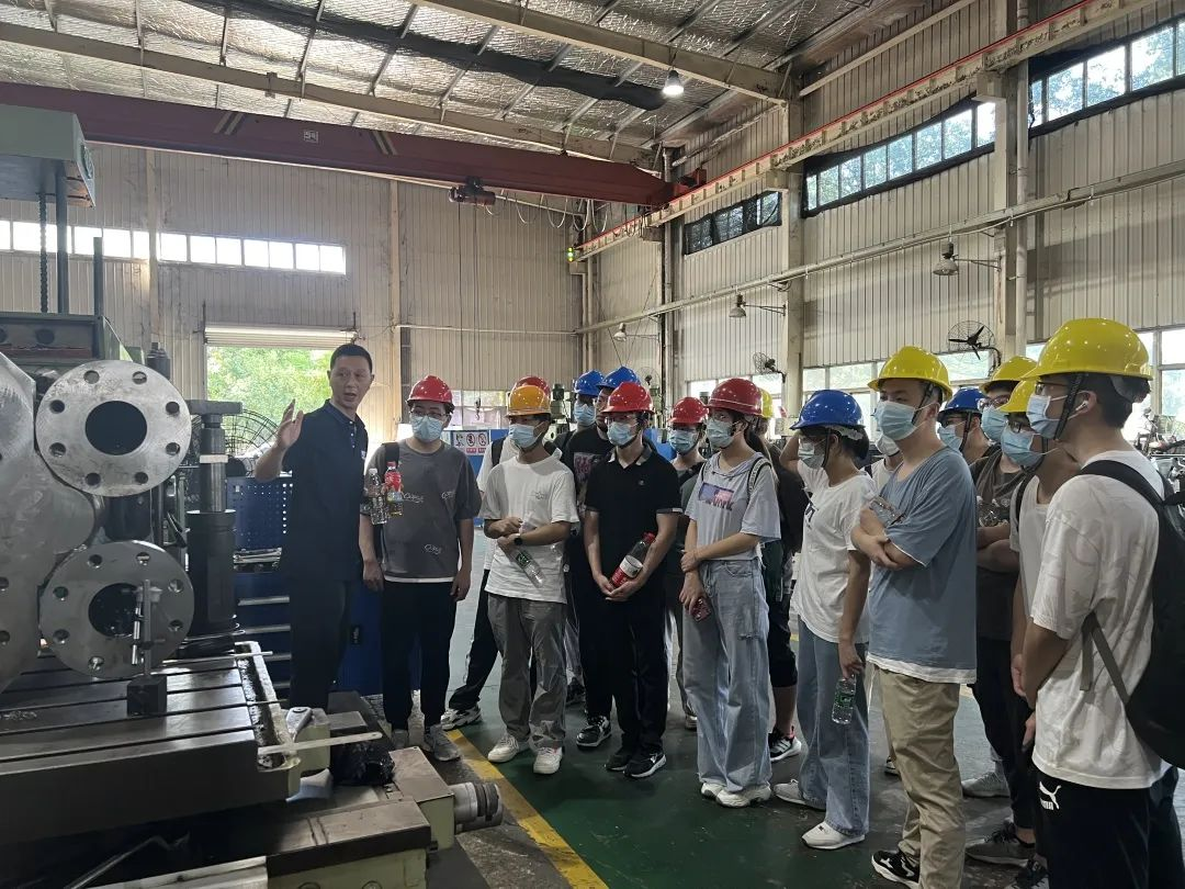 女教师の爆乳BD在线观看