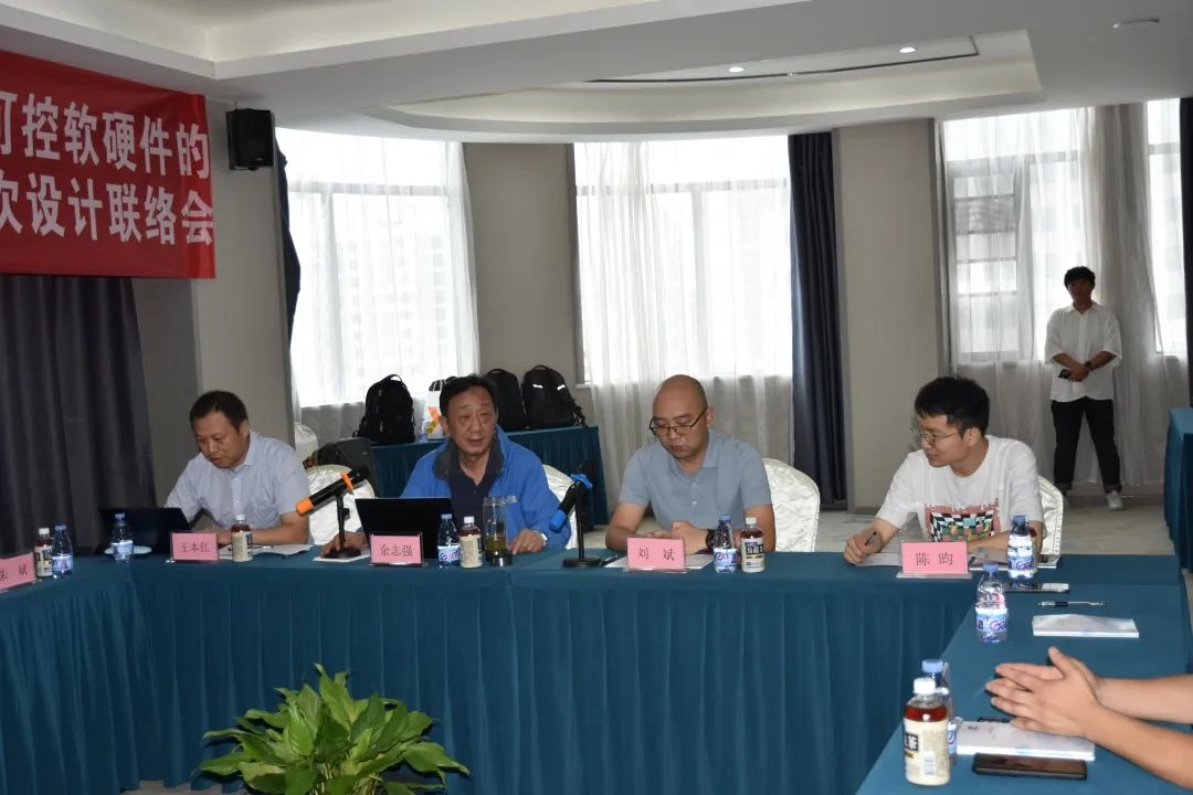 女教师の爆乳BD在线观看