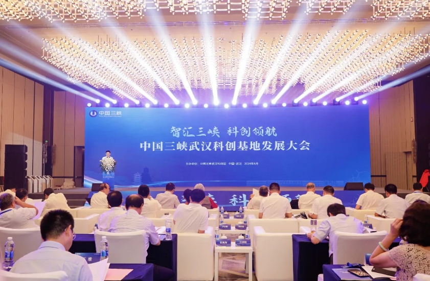 女教师の爆乳BD在线观看