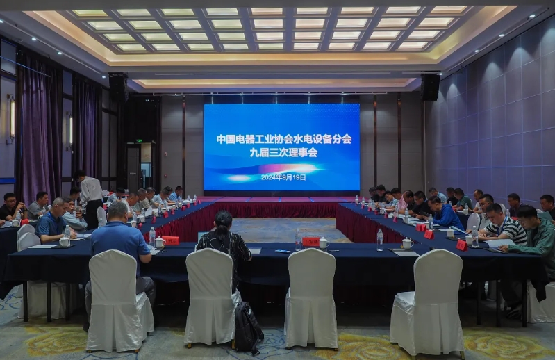 女教师の爆乳BD在线观看